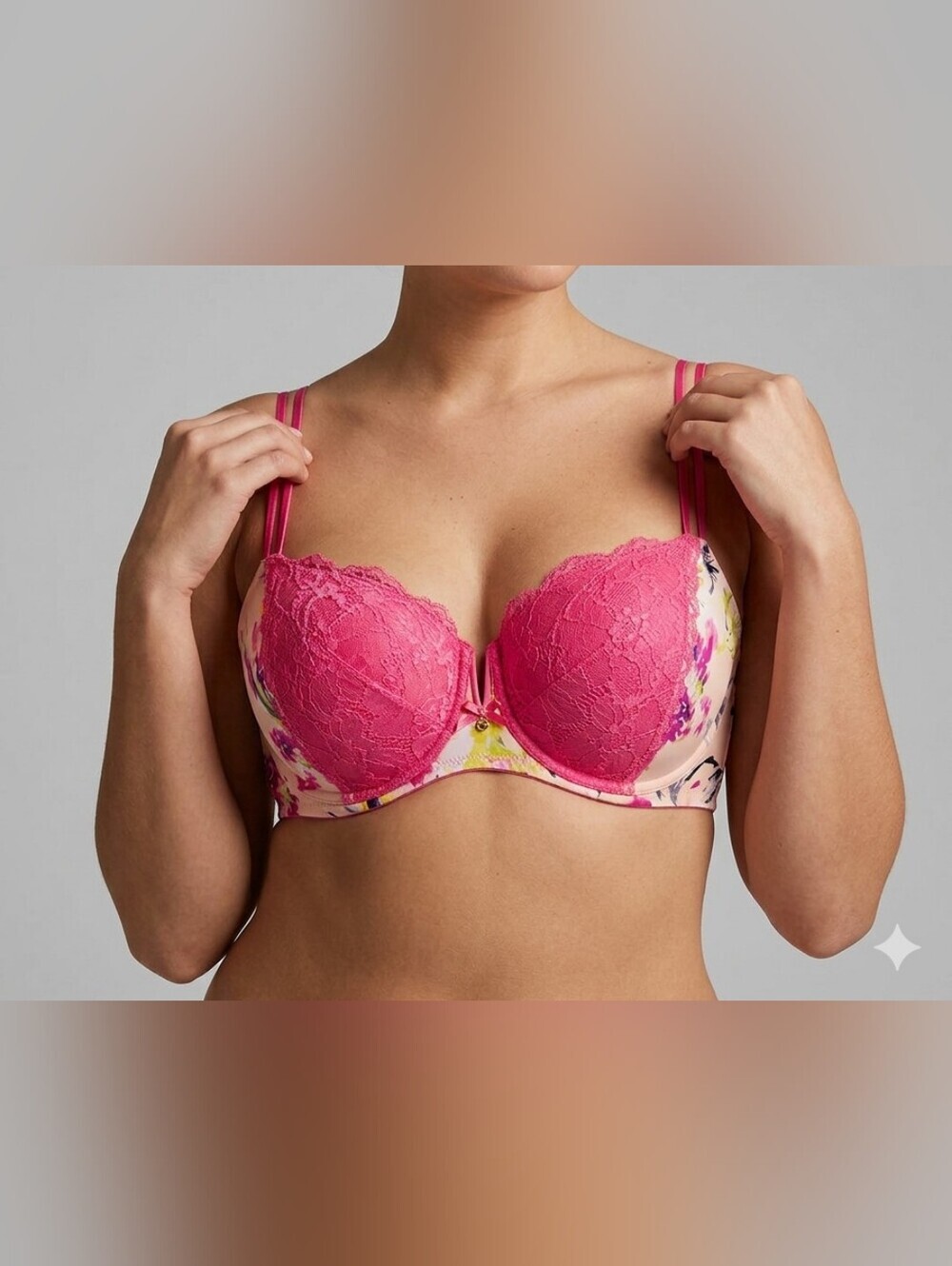 CACIQUE Vibrant Pink Floral Underwire Lace Bra lightweight Pad Size 44F.